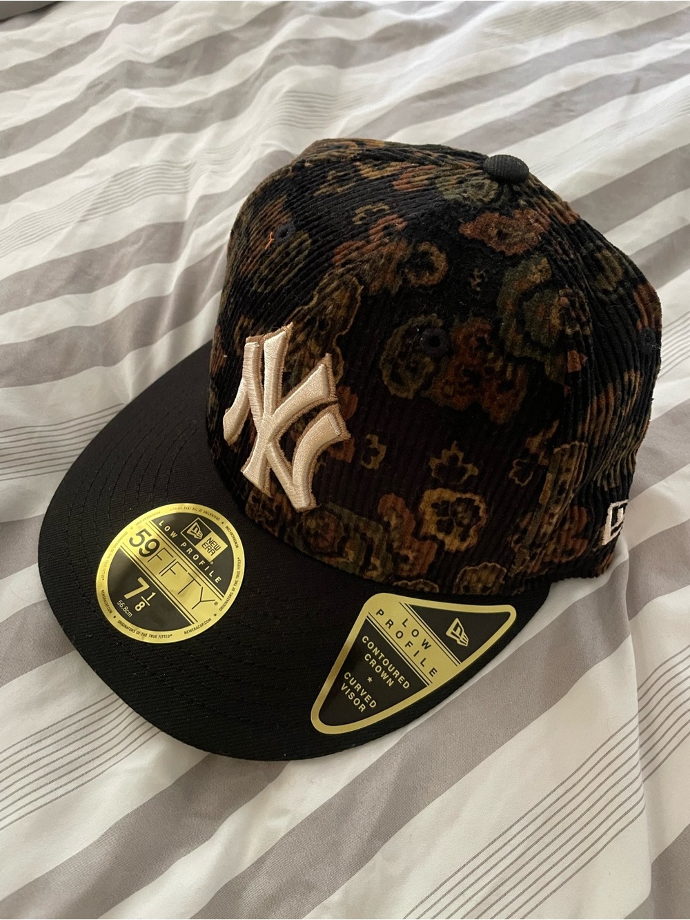 New Era Black Floral Corduroy NY Yankees Fitted Cap with Cream Logo
